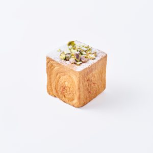 Cube Croissant Pistachio